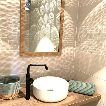 Grain De Sable, Les Pieds Dans L'eau Cavalaire-sur-Mer