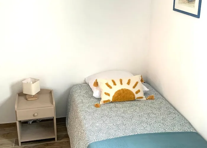 Grain De Sable, Les Pieds Dans L'eau * Cavalaire-sur-Mer