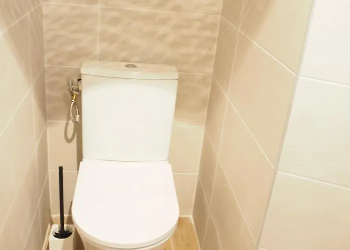 Grain De Sable, Les Pieds Dans L'eau *