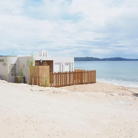 Grain De Sable, Classe 3 Etoiles , Les Pieds Dans L'eau Cavalaire-sur-Mer