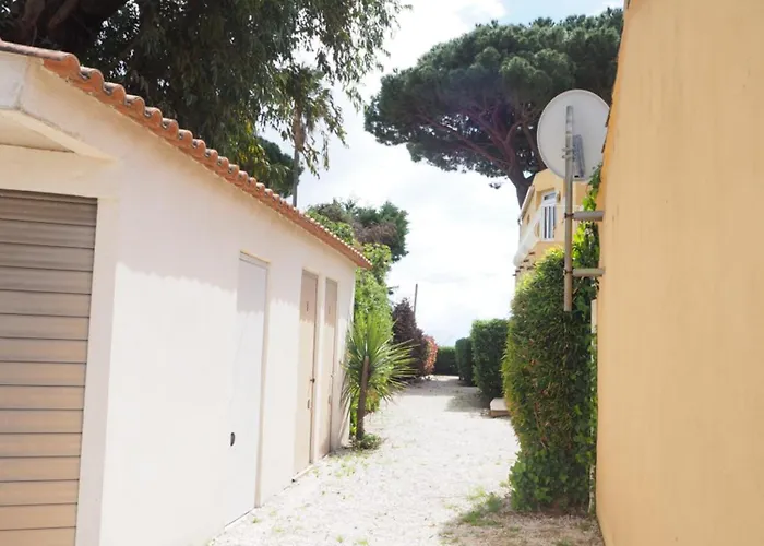 Grain De Sable, Classe 3 Etoiles , Les Pieds Dans L'eau Ferienhaus Cavalaire-sur-Mer